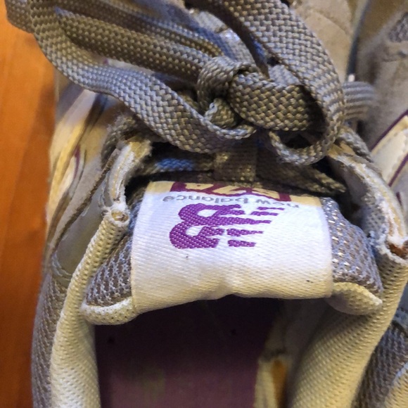 New Balance shoes - Picture 2 of 6